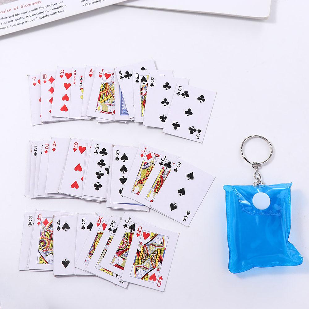 휴대용 미니 카드 놀이 포커 키체인, 소형 보드 게임  - Board Game With Questions 리뷰 및 가격